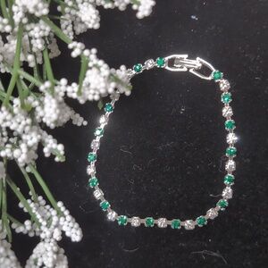 NEW! Swarovski Crystals Elegant Sparkly Silver and Green Tennis Bracelet 7.5"